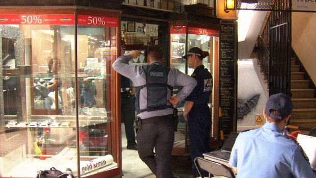 Police have allegedly seized around 900 items of stolen jewellery from a Perth jeweller.