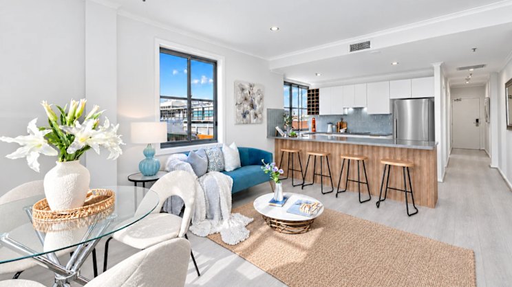 smh.com.au - Carmen Forward - Investor buys $666,000 pad in iconic Sydney building, adding to portfolio