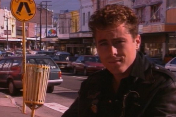 Marcus Graham (Stanley “Wheels” Kovac) on Balmain’s Darling Street in the opening credits of E Street.