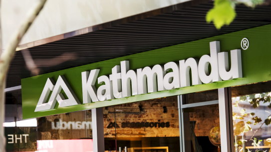 Store such as Kathmandu are fixtures on High St on both sides of the Tasman