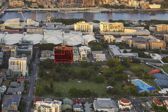 The new hotel would feature a laneway between Merivale and Cordelia streets.