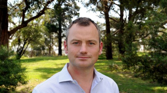 Simon Holmes a Court has amassed a $1.3 million war chest to spend on independents.