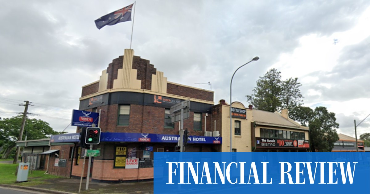 Fanatics founder Livingstone adds Australian Hotel to pub empire - Vimarsana News