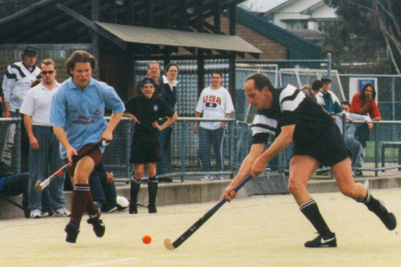 Rob Whaley playing in a mid-1990s game against Penleigh and Essendon Grammar School.