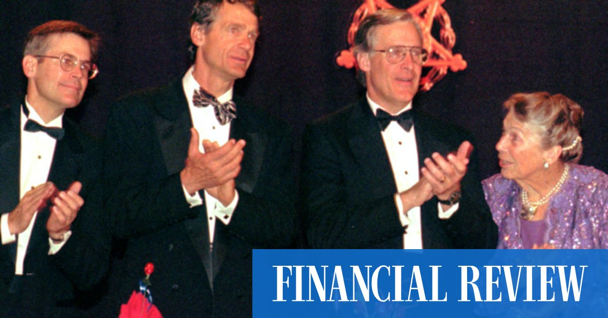 World's richest family, Walmart's The Waltons, reveal $US5 billion of stock picks - Vimarsana News