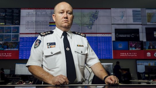 Former NSW RFS Commissioner Shane Fitzsimmons will front the bushfire royal commission on Wednesday. 