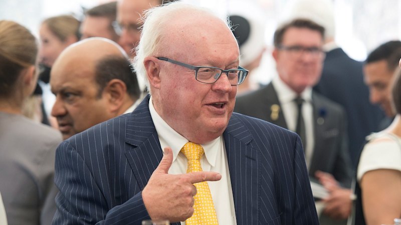 No honour in honouring a dishonourable former member like Graham Richardson