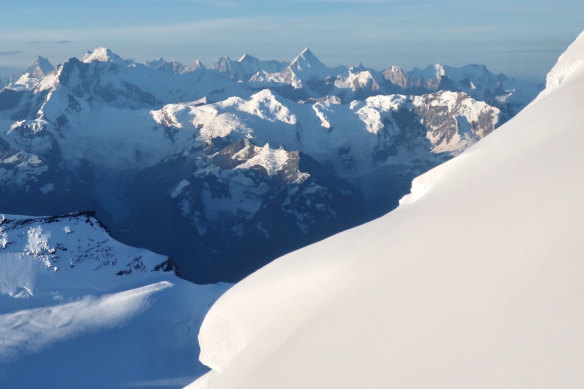 Kun Peak: stunning.