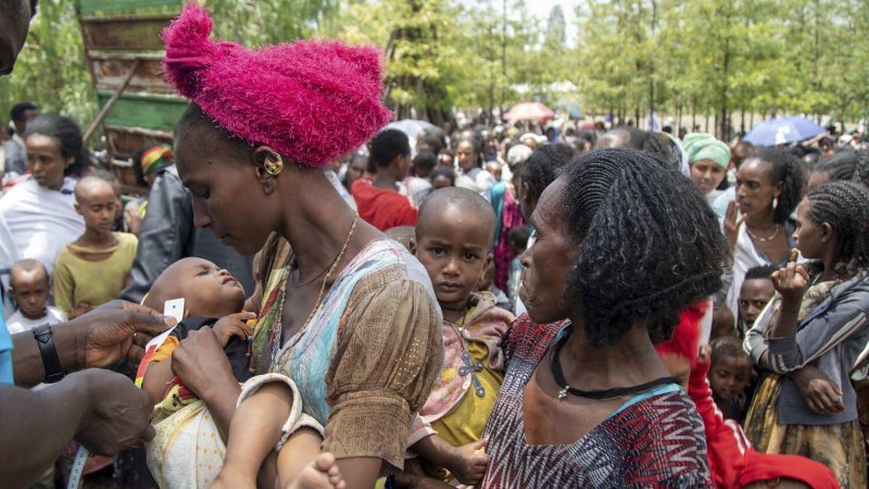 BM, 'kıtlığın kapısını çalan' 345 milyon kadar insanı uyardı