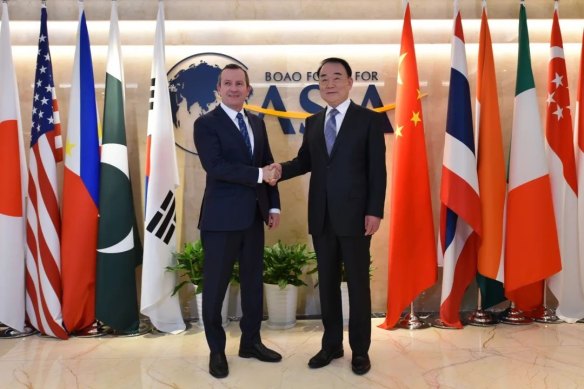Mark McGowan meets with Boao Forum Secretary General Li Baodong in Beijing. The WA Premier offered to host an event for the ‘Davos in Asia’ in Perth later this year. 