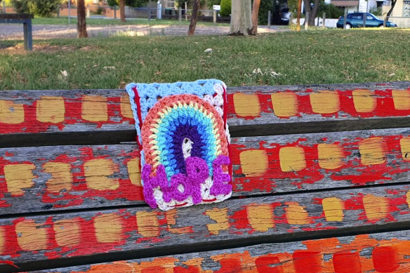 Woman’s yarn bombing road trip to honour late daughter