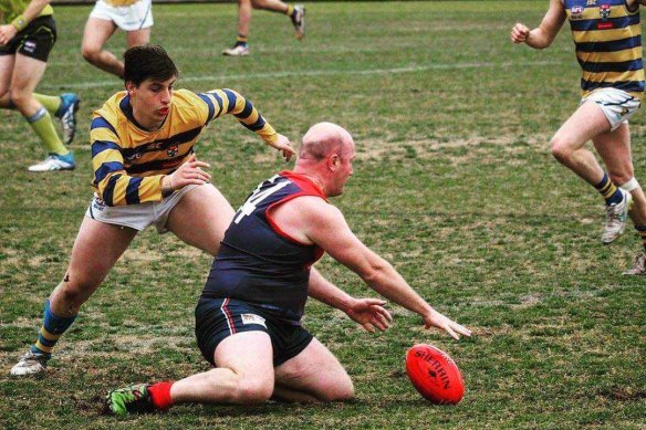 Charlie Goodsir playing for Sydney University in the AFL Sydney competition, before being forced to retire from all contact sport at 25 years old due to head knocks.