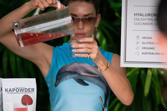 Valentina Ferrer promoting the Kapowder brand at an event in Miami in 2023.