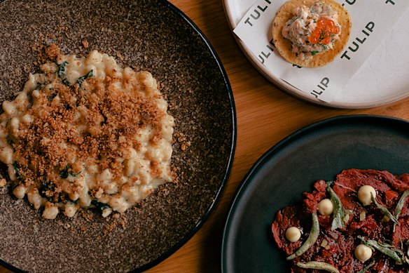 Compartilhe pratos como cacio e pepe spaetzle no Tulip.