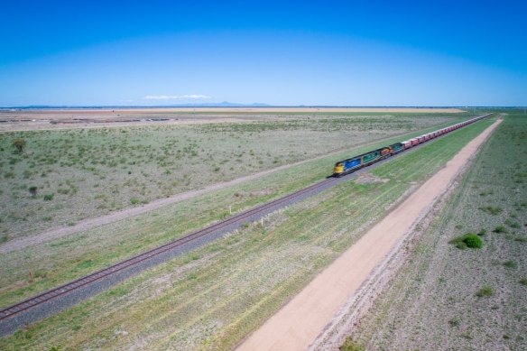 The national freight network between Melbourne and Brisbane through regional Victoria would span approximately 2000 kilometres.