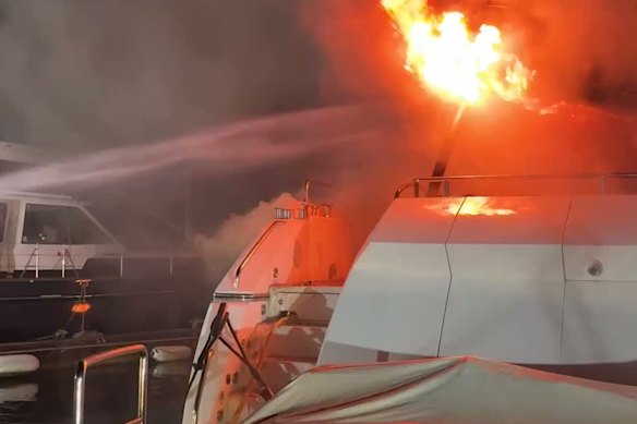 O incêndio não é considerado suspeito neste momento.