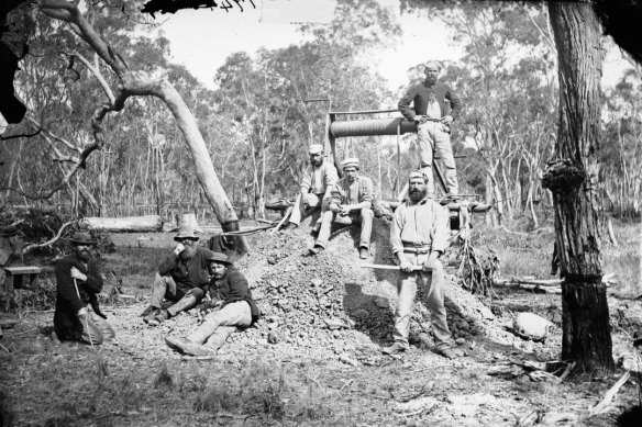 Gulgong gold minehead, Gulgong area, 1870-1875 American and Australasian Photographic Company,