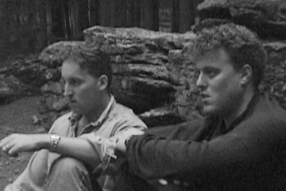 Loser Rob (Robb Wells) wants to have one last blowout with best friend (John Paul Tremblay) in One Last Shot.