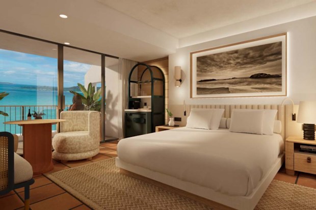 A tropical island off the Queensland coast is getting a luxury makeover.Lindeman Island in the Whitsundays has been closed since 2012.
But it'll reopen as a ﻿Le Méridien hotel after a $60m revamp.