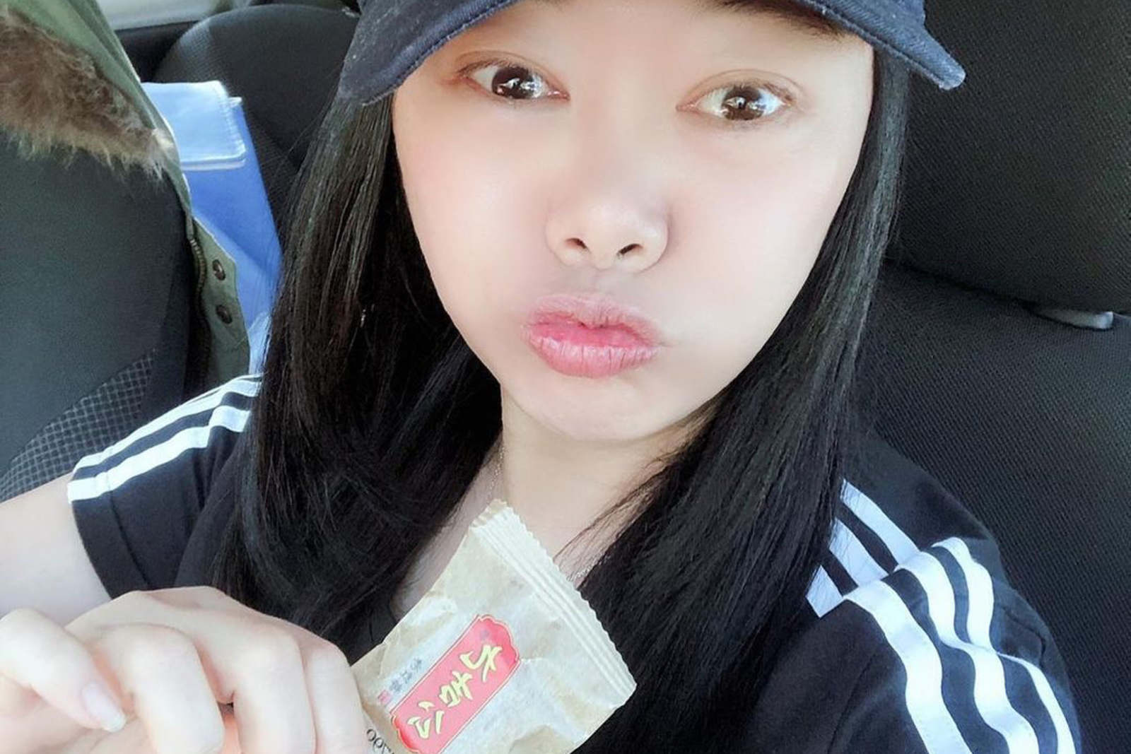 Connie Chong advertised the tea that she imported from Malaysia on social media.
