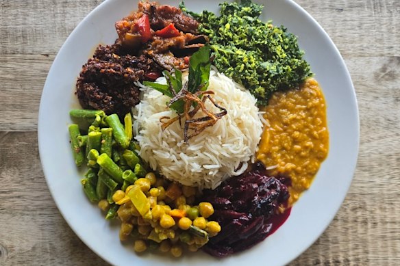 Maalu Maalu specialises in all-you-can-eat Sri Lankan buffet.