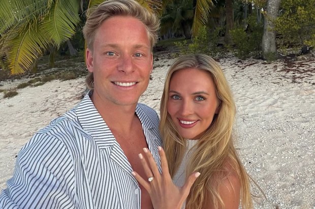 Sydney Swans player Isaac Heeney has popped the question to his girlfriend Steffanie Waters while the pair were on a romantic holiday in French Polynesia.