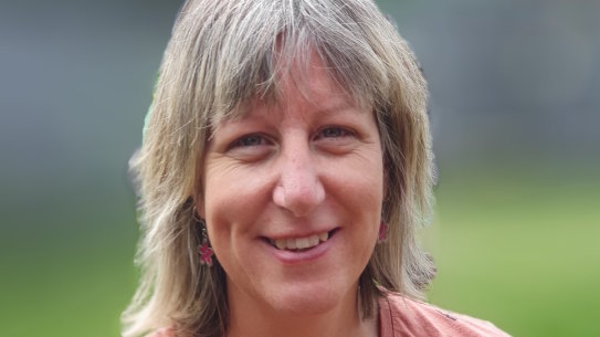 Heidi Everett has written a profound account of debilitating mental illness.
  