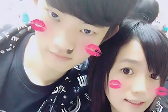 Chan Tong-kai, left, with his girlfriend, Poon Hiu-wing.