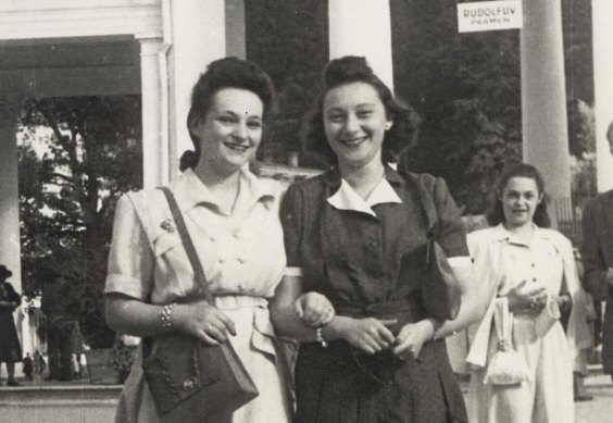 Mira Unreich (left) with a friend in Europe in the late 1940s.