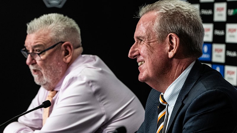 Barry O’Farrell predicts NRL intervention at Wests Tigers after more boardroom upheaval
