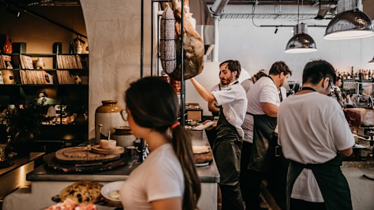 Business groups want the upcoming jobs summit to find ways to get more people into the jobs market.