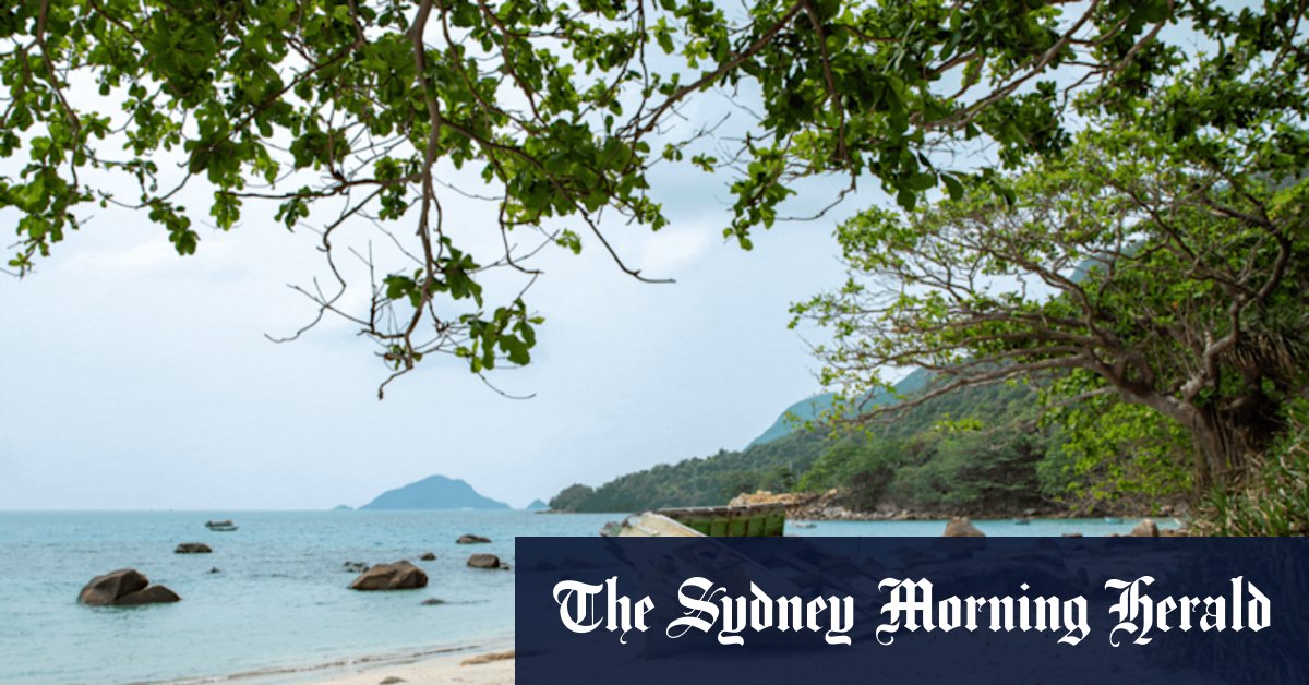 The island on Vietnam's southern coast that draw huge numbers to the tomb of a teenage heroine - Vimarsana News