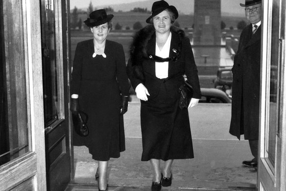 Dorothy Tangney (left) and Dame Enid Lyons entering Parliament House on September 24, 1943. 