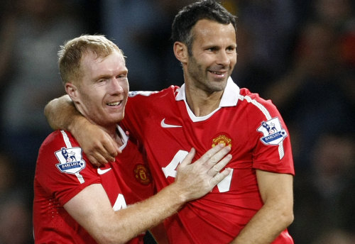 Paul Scholes (left), pictured with Ryan Giggs at Manchester United in 2010.
