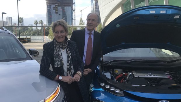 Regional Development Minister Alannah MacTiernan with Australia's Chief Scientist Alan Finkel ahead of a WA conference on hydrogen fuel.
