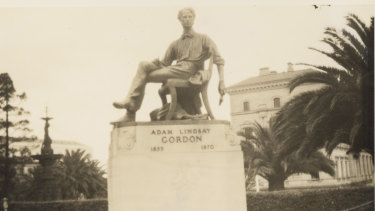 A statue of Adam Lindsay Gordon