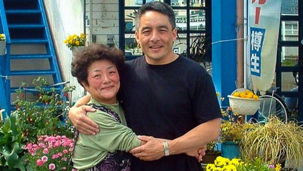 Bruce Hollywood with his mother, Nobue Ouchi. 
