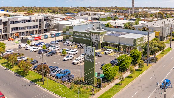 Dan Murphy’s at 322-328 Bay Road, Cheltenham, is for sale.