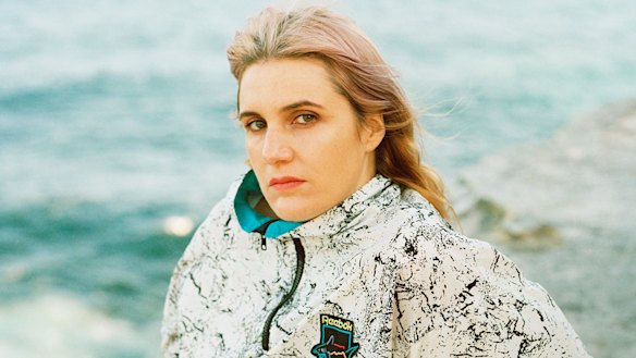 Singer Laura Jean says working with Farhad Bandesh has made her realise people just want to connect. 