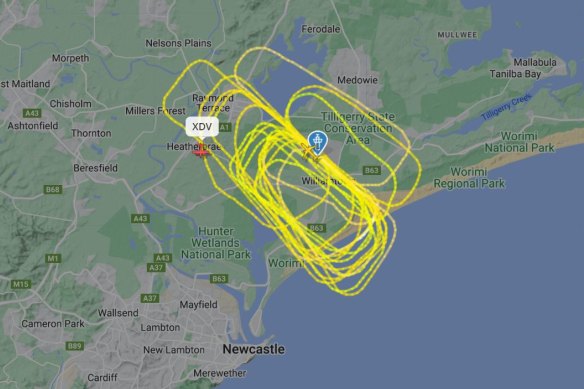 Plane circling NSW airport after suspected landing gear failure
