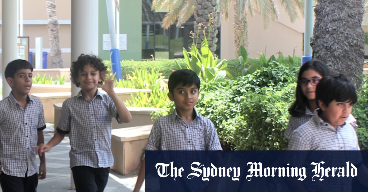 University of Wollongong students from Dubai graduating without stepping foot in Australia - Vimarsana News