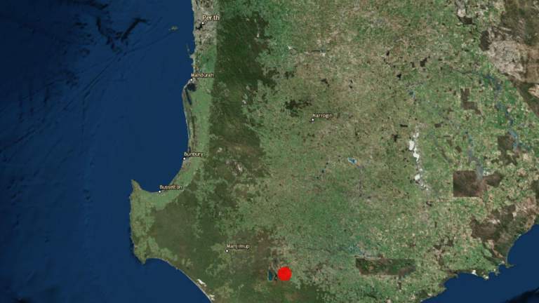 Earthquake tracker near perth wa