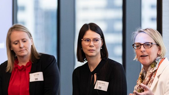L-R: Outgoing Adalta chief executive Sam Cobb, Corrs Chambers Westgarth partner Felicity Saxon and Oculo chief executive Dr Kate Taylor. 