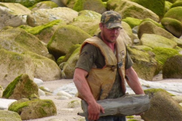 Locals confronted the men who told them they had permission to remove the fossil. 