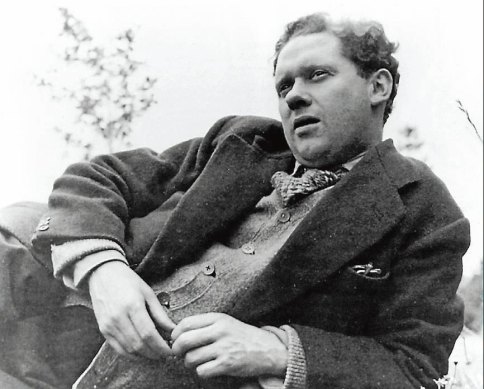 Did Dylan Thomas lose a first draft in The French House?