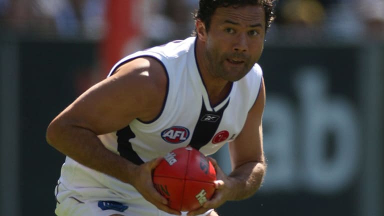Bell in action for Freo in 2008, the year he retired from AFL.