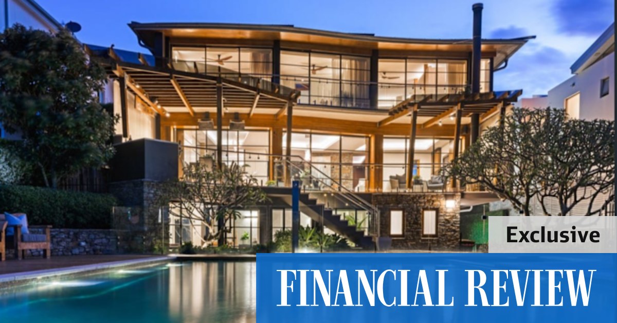 Pub king and former Wallaby Bill Young buys luxury Cabarita waterfront home for $14.62m, while Westpac's Alexander Bischoff sells $17.5m Vaucluse home after buying Southern Highlands estate. - Vimarsana News