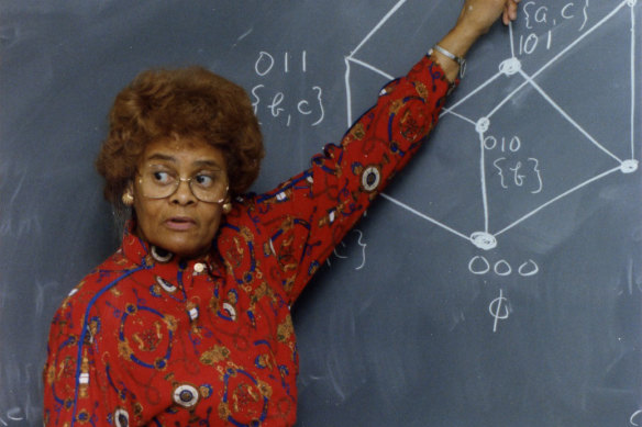 Evelyn Boyd Granville in the classroom at the University of Texas at Tyler in 1991.