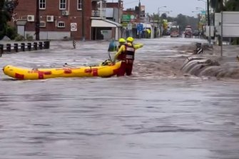 Emergency crews performed a flood rescue in Laidley in the Lockyer Valley, west of Brisbane, on Friday morning. 