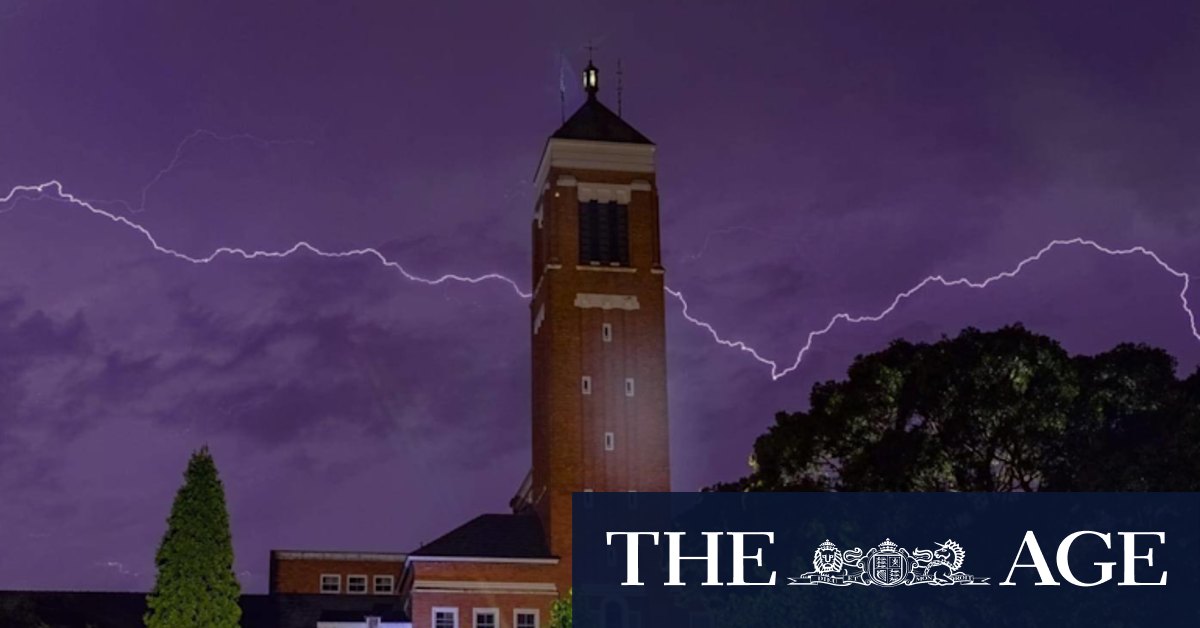 Victoria weather: Victorians told to brace for more extreme weather as power outage drags on for thousands - Vimarsana News